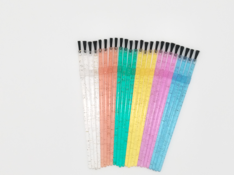 Plastic Handle Synthetic Brush